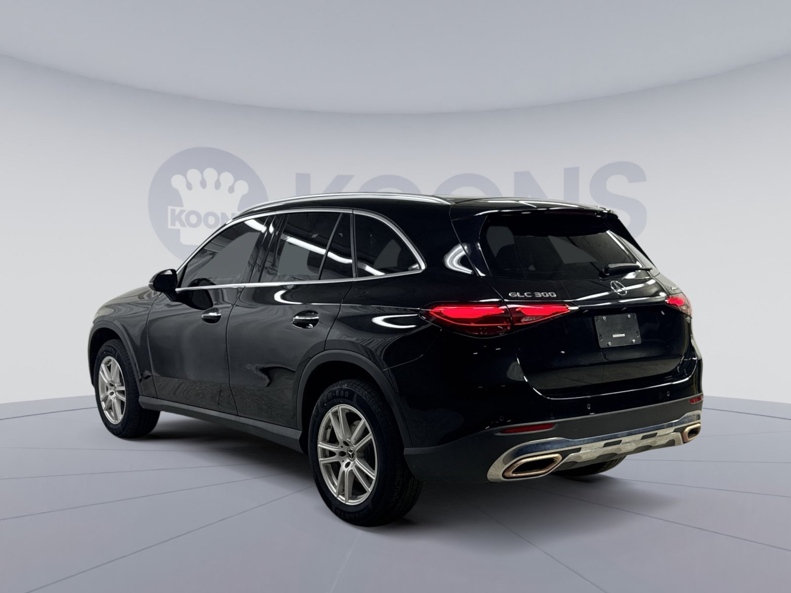 Used 2025 Mercedes-Benz GLC 300 4MATIC image 18
