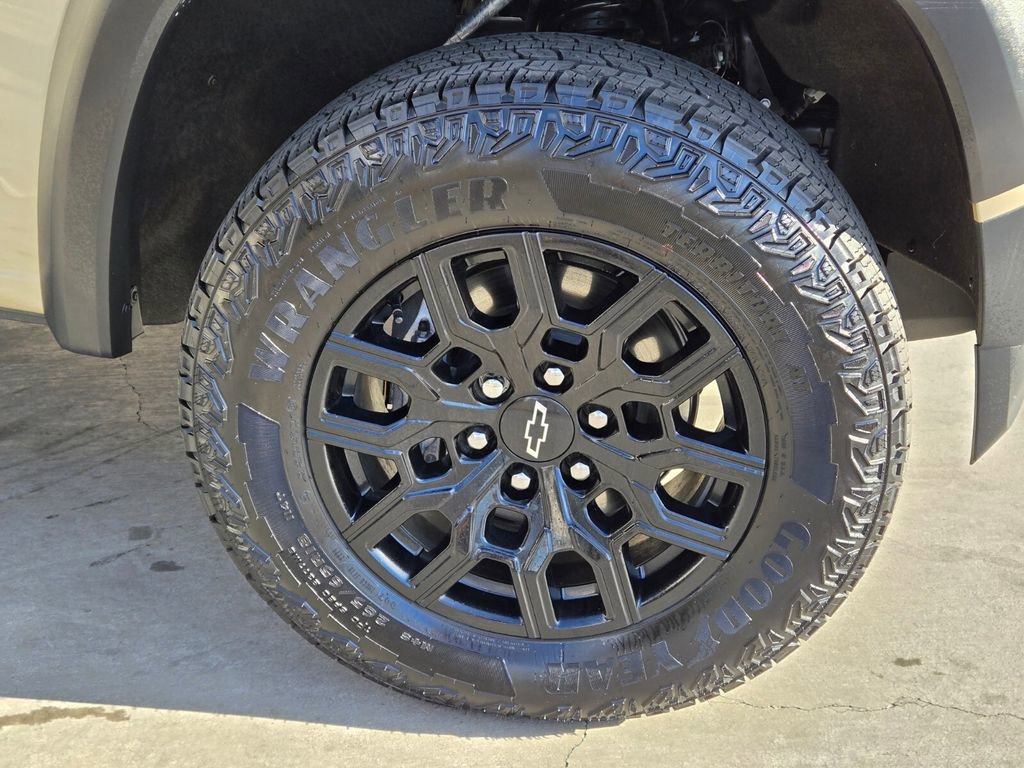 Used 2024 Chevrolet Colorado Trail Boss w/ Advanced Trailering Package image 8