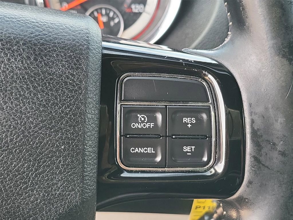 Used 2019 Dodge Grand Caravan SXT image 35