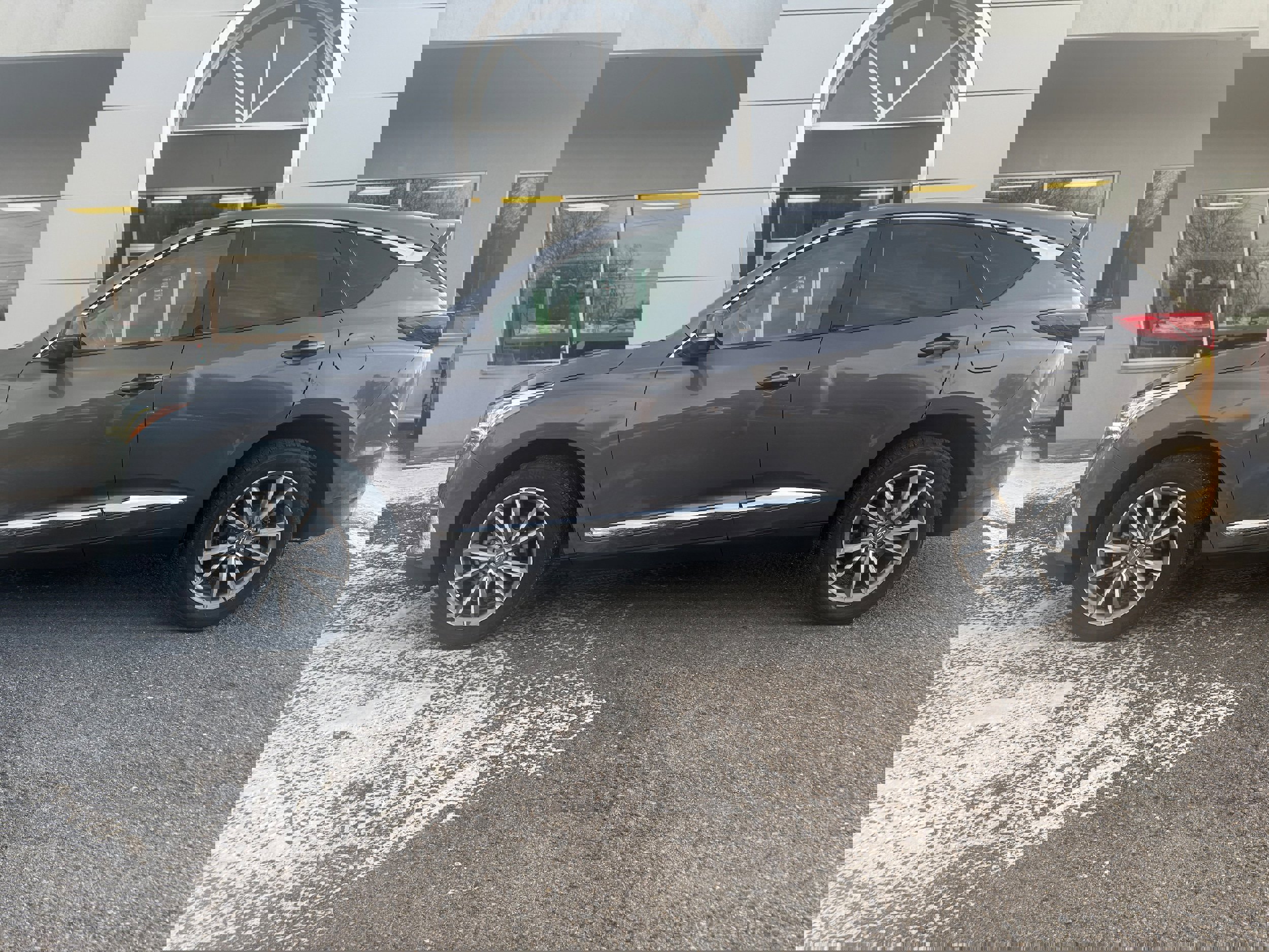 Used 2020 Acura RDX w/ Technology Package image 2