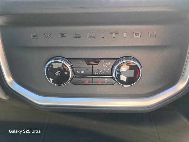 New 2026 Ford Expedition Max Platinum w/ Driver's Package AWD/4WD image 18