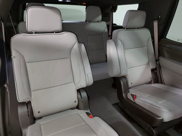 Used 2024 GMC Yukon SLT AWD/4WD image 12
