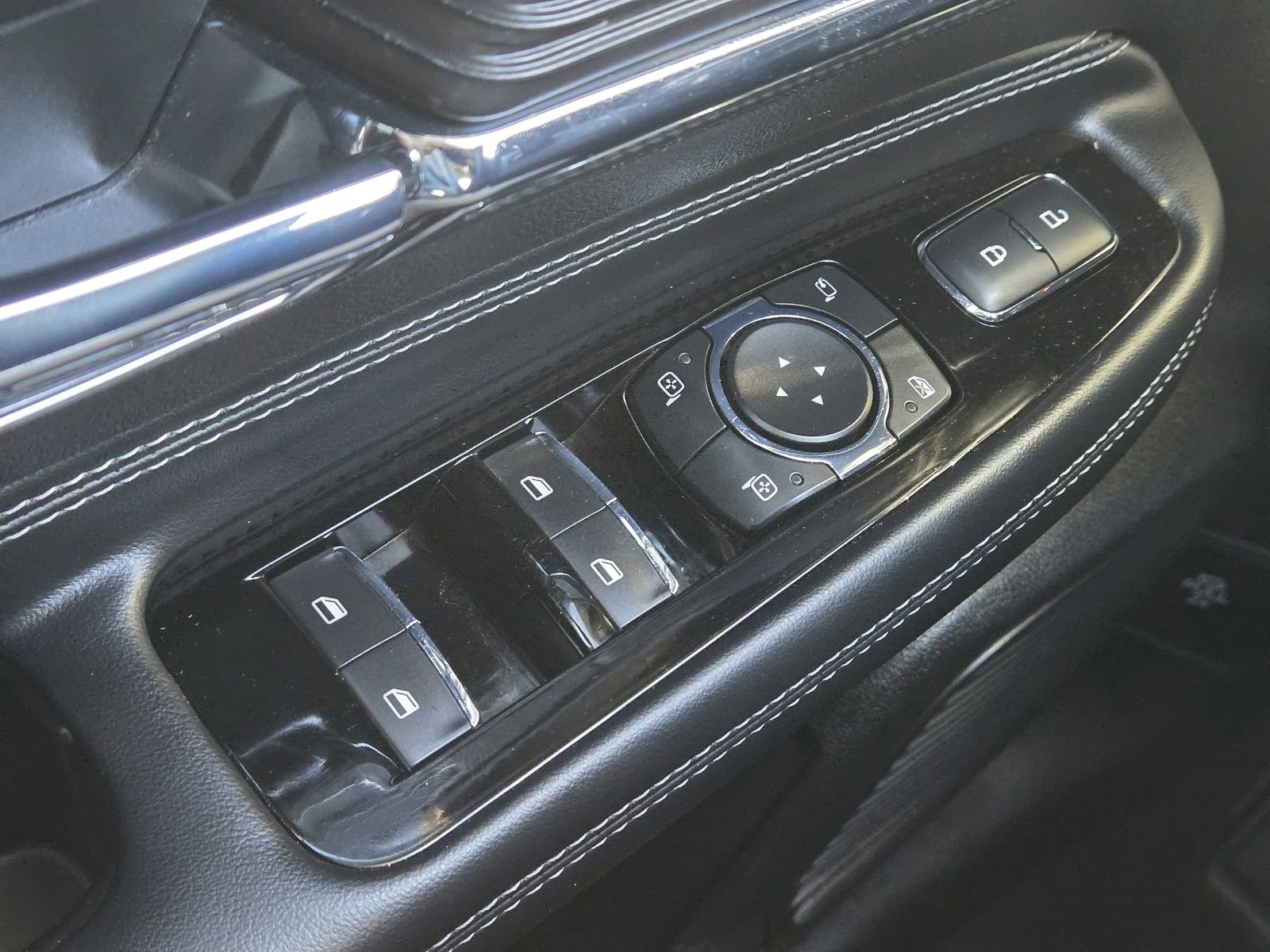 Used 2022 Lincoln Corsair FWD image 26