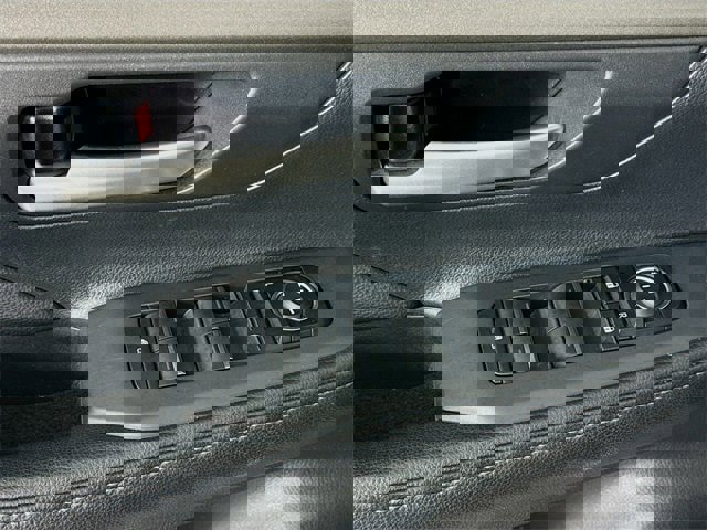 Certified 2025 Toyota Grand Highlander AWD image 17