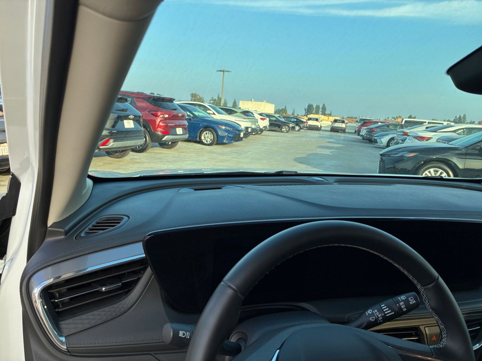 Used 2025 Buick Encore GX Preferred image 32