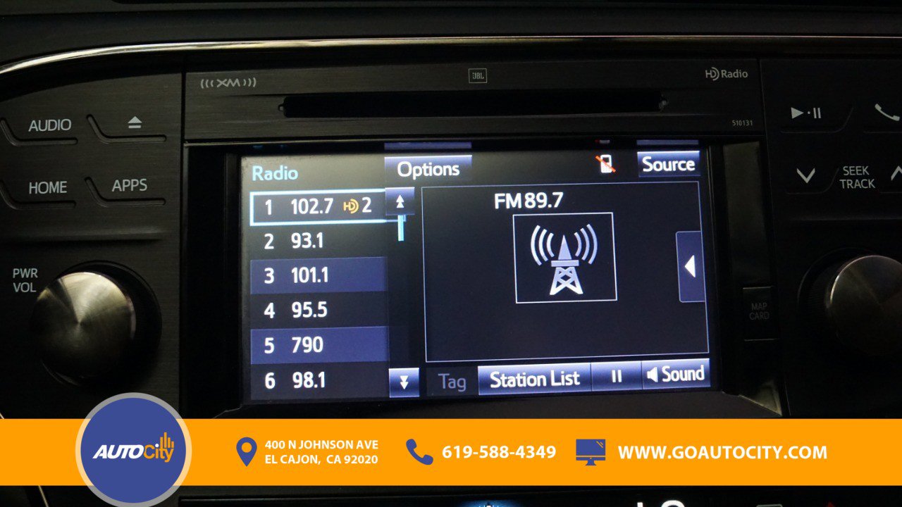 Used 2017 Toyota Avalon Limited w/ Carpet Mat Package FWD image 19