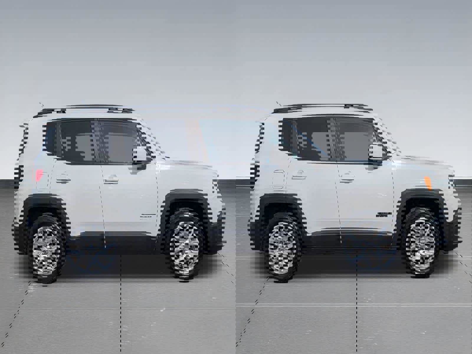 Used 2015 Jeep Renegade Latitude image 6