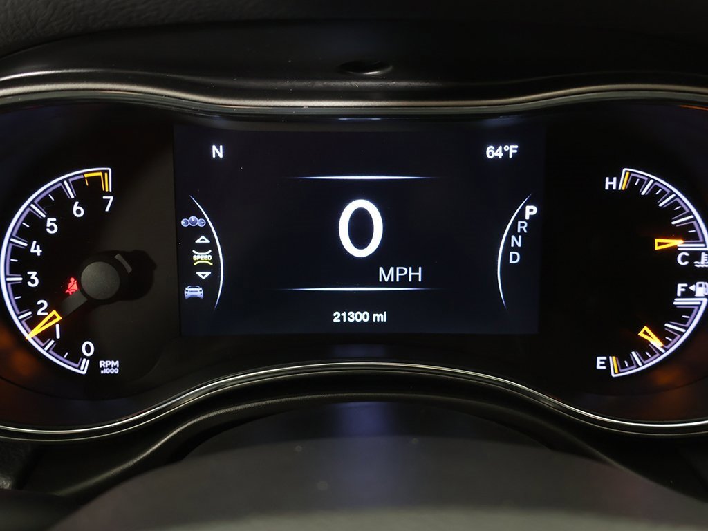 Used 2022 Jeep Grand Cherokee Limited image 44