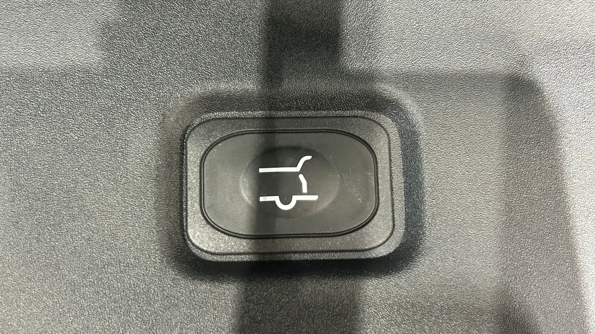 New 2026 Lincoln Navigator Premiere AWD/4WD image 33