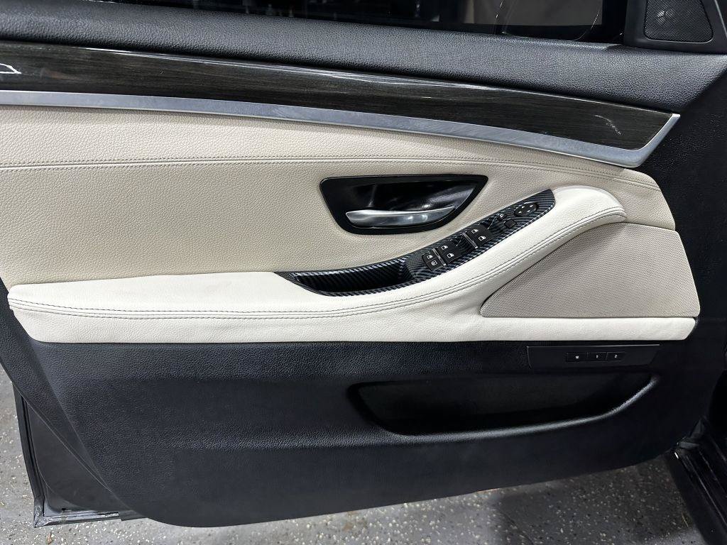 Used 2011 BMW 535i Sedan RWD image 12
