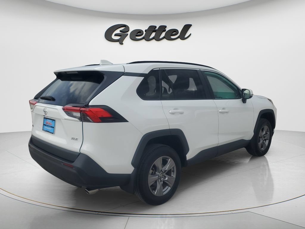 Certified 2024 Toyota RAV4 XLE FWD image 5