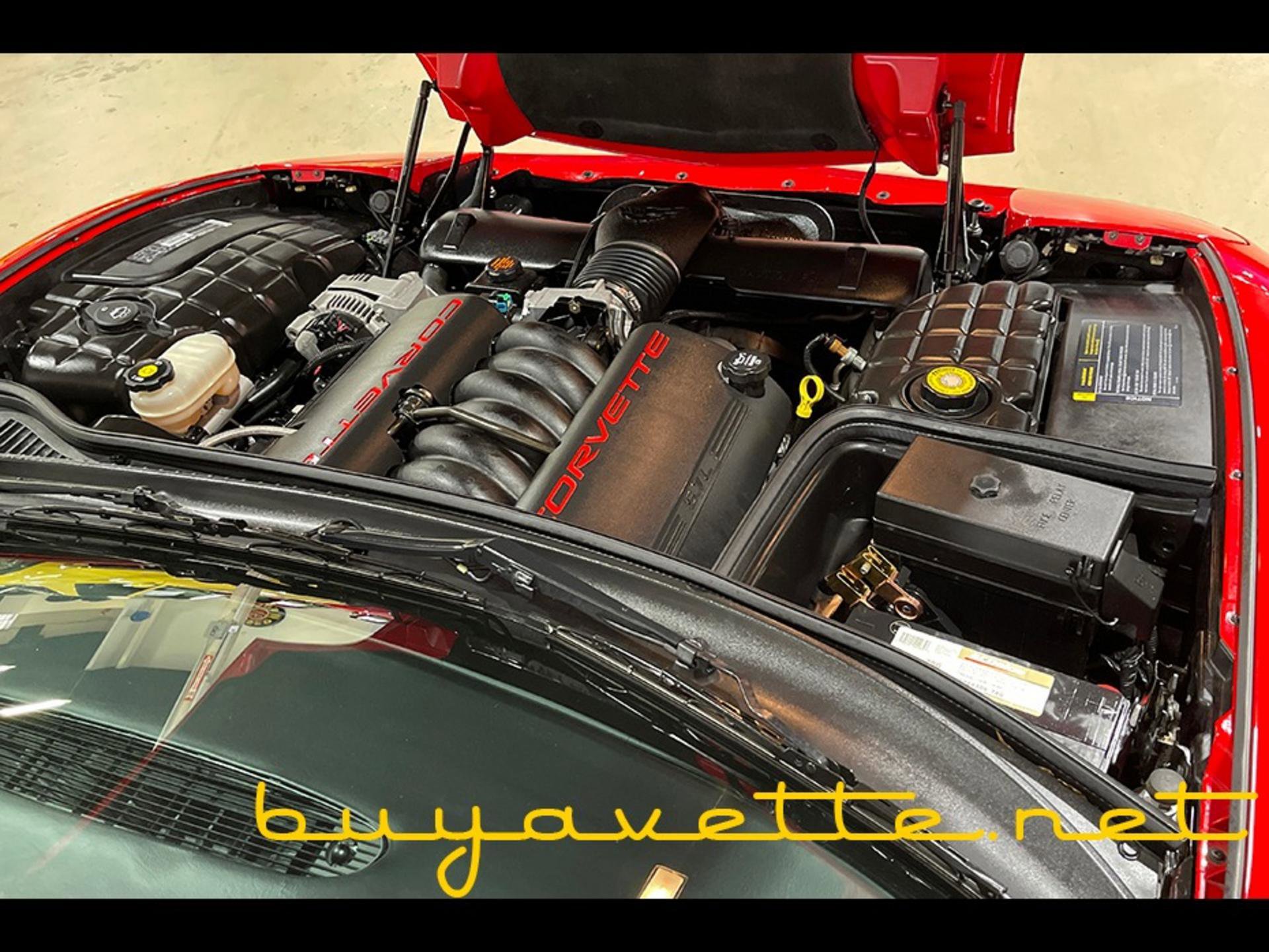 Used 2003 Chevrolet Corvette Coupe w/ Preferred Equipment Group image 25