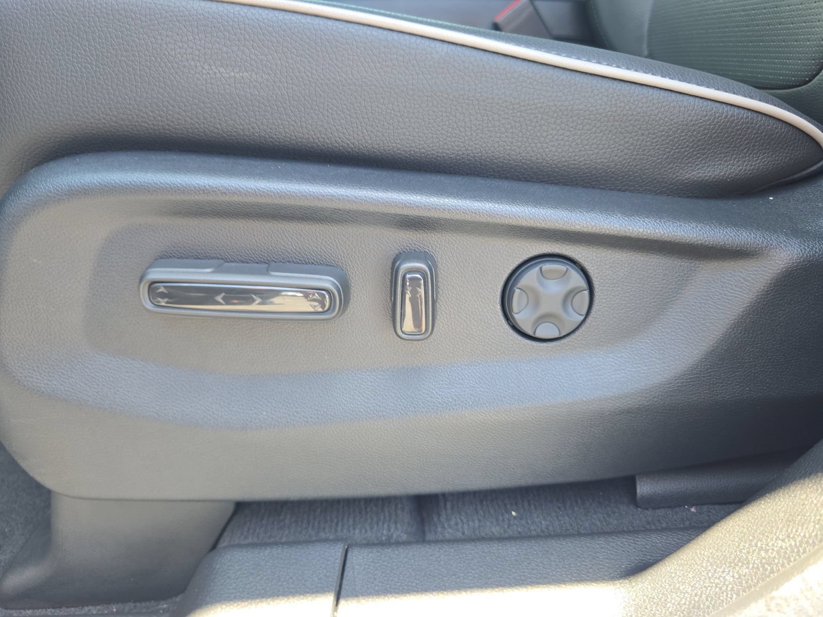 Certified 2026 Honda Odyssey Elite image 16