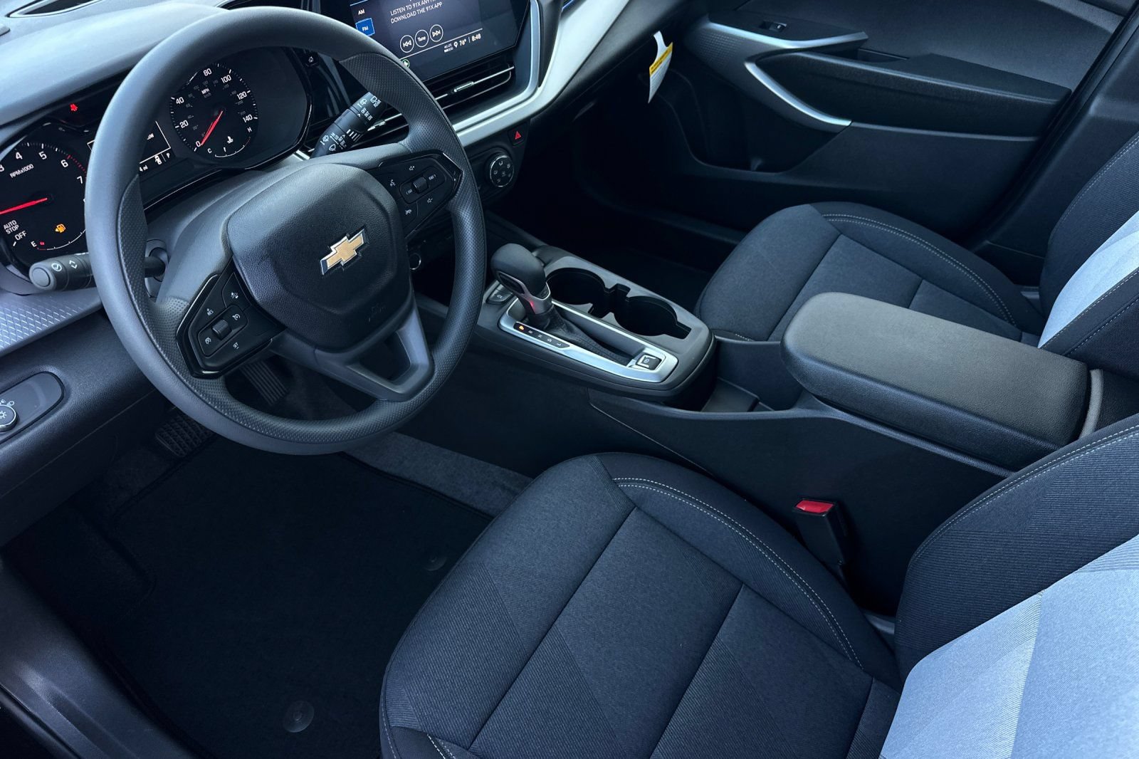 New 2026 Chevrolet Trax LS w/ LS Convenience Package FWD image 10