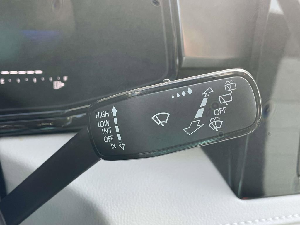 Used 2025 Volkswagen Taos S AWD/4WD image 22