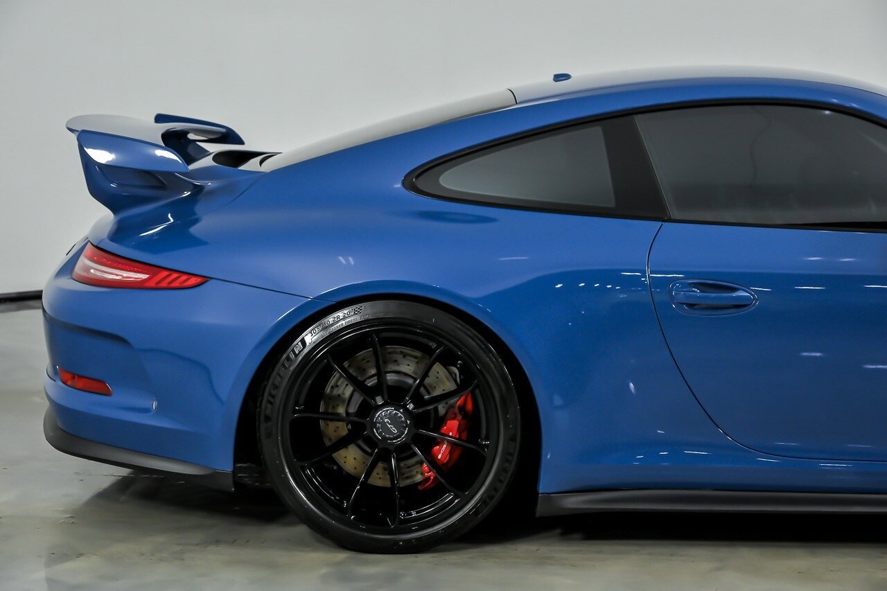 Used 2015 Porsche 911 GT3 RWD image 13