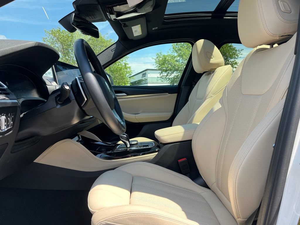 Used 2025 BMW X4 xDrive30i w/ Premium Package AWD/4WD image 27