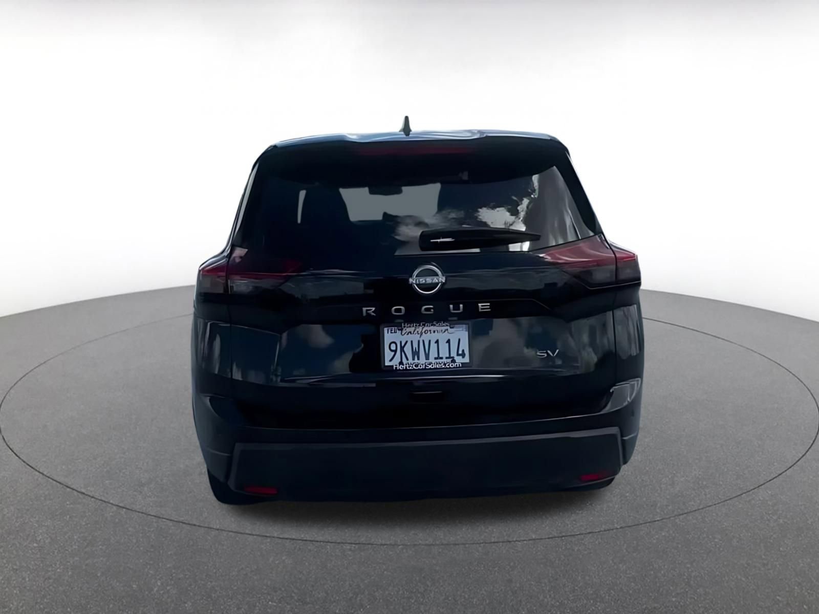 Used 2024 Nissan Rogue SV FWD image 12