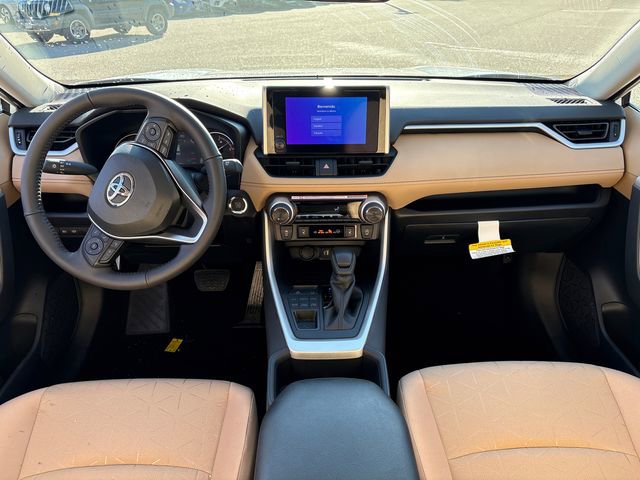 New 2025 Toyota RAV4 XLE image 18