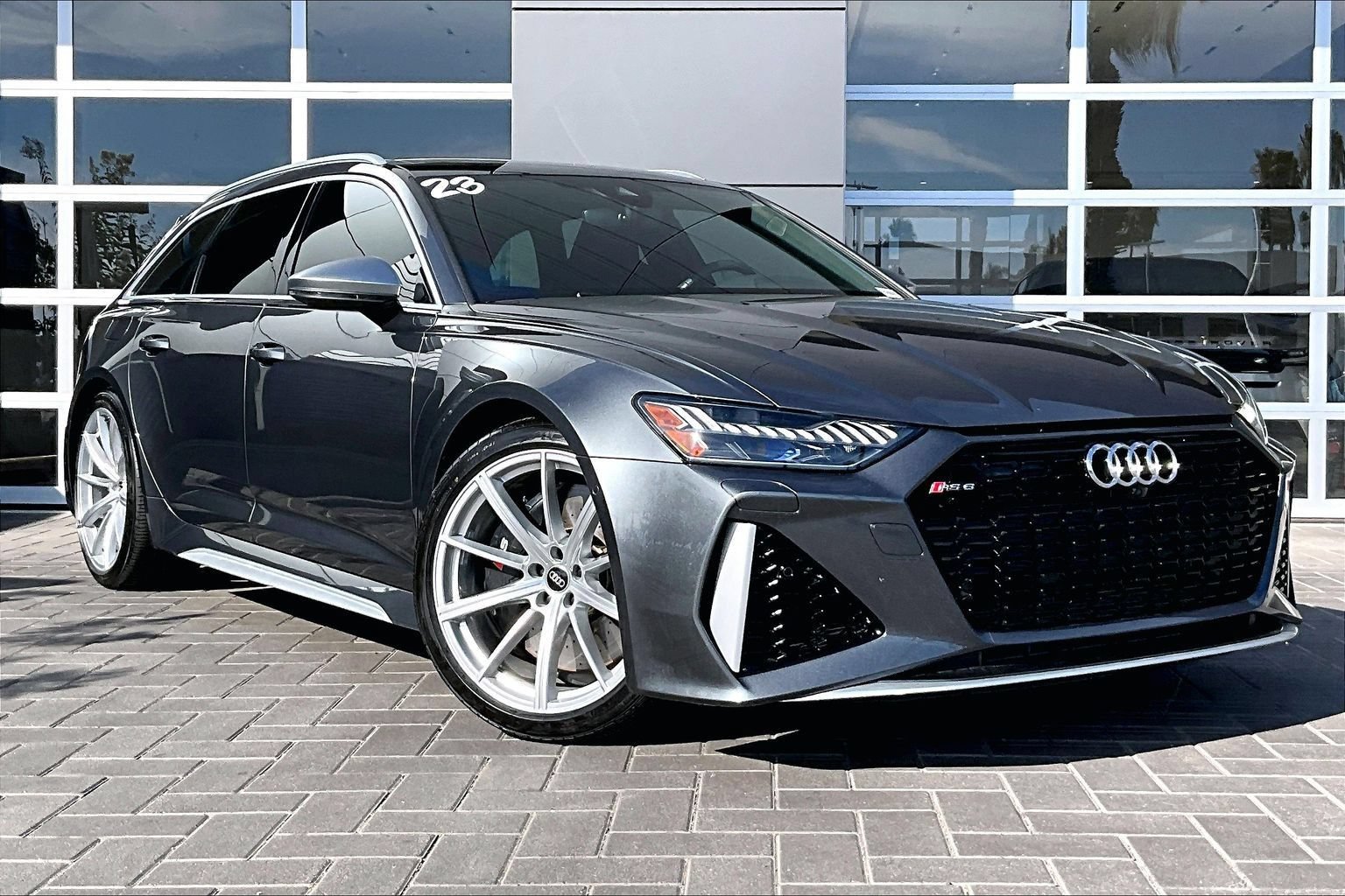 Used 2023 Audi RS 6 AWD/4WD image 3