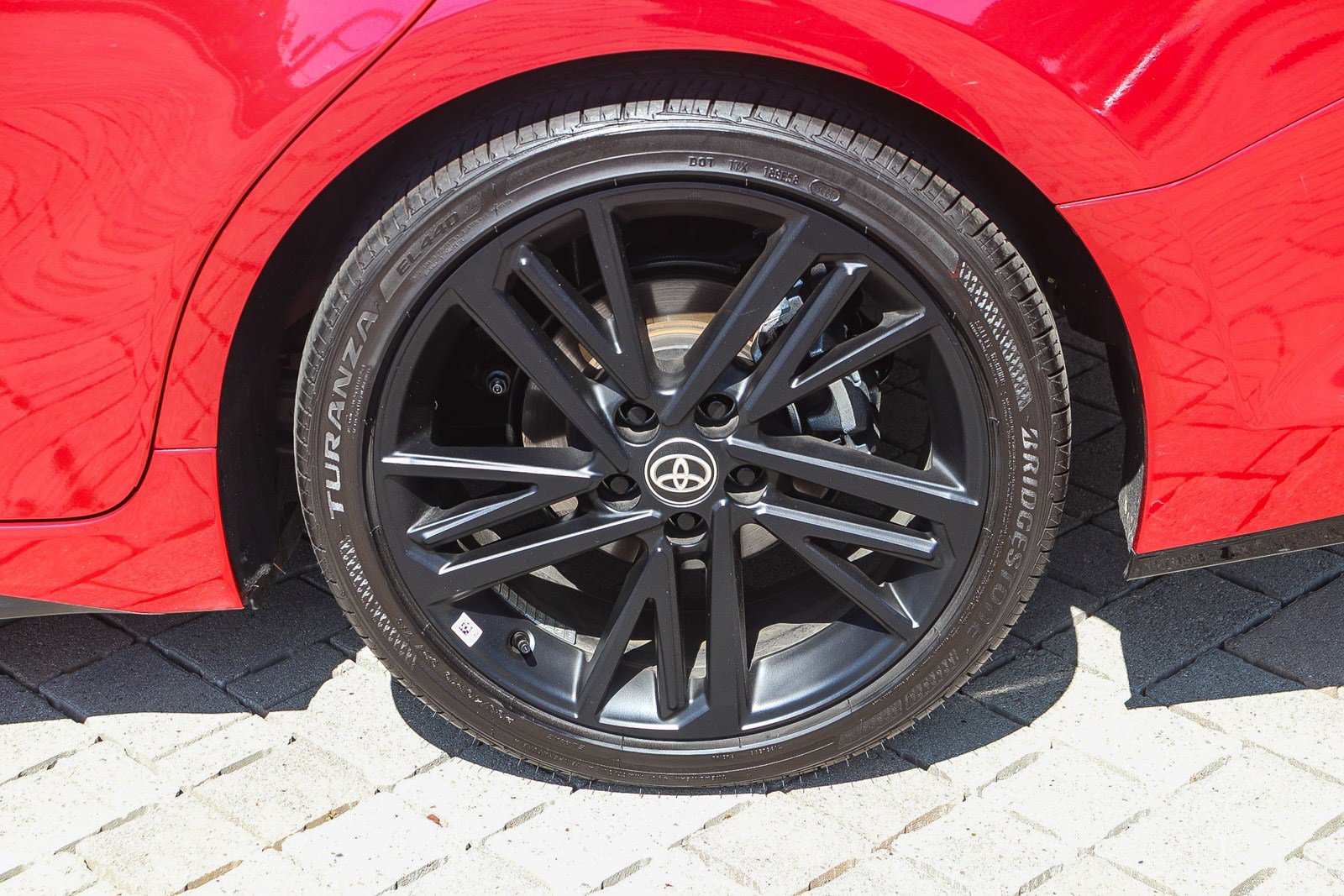 Used 2026 Toyota Camry Hybrid w/ Multimedia Upgrade Package image 14