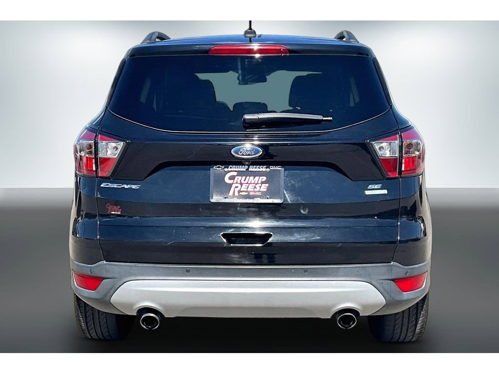 Used 2017 Ford Escape SE w/ Equipment Group 201A FWD image 5