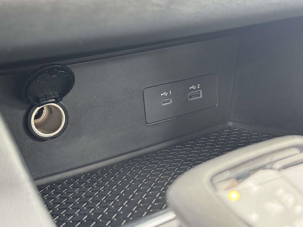Used 2022 Nissan Pathfinder SV image 16