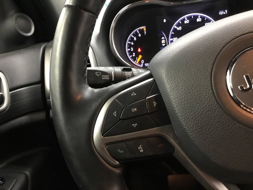 Used 2021 Jeep Grand Cherokee Laredo X AWD/4WD image 38
