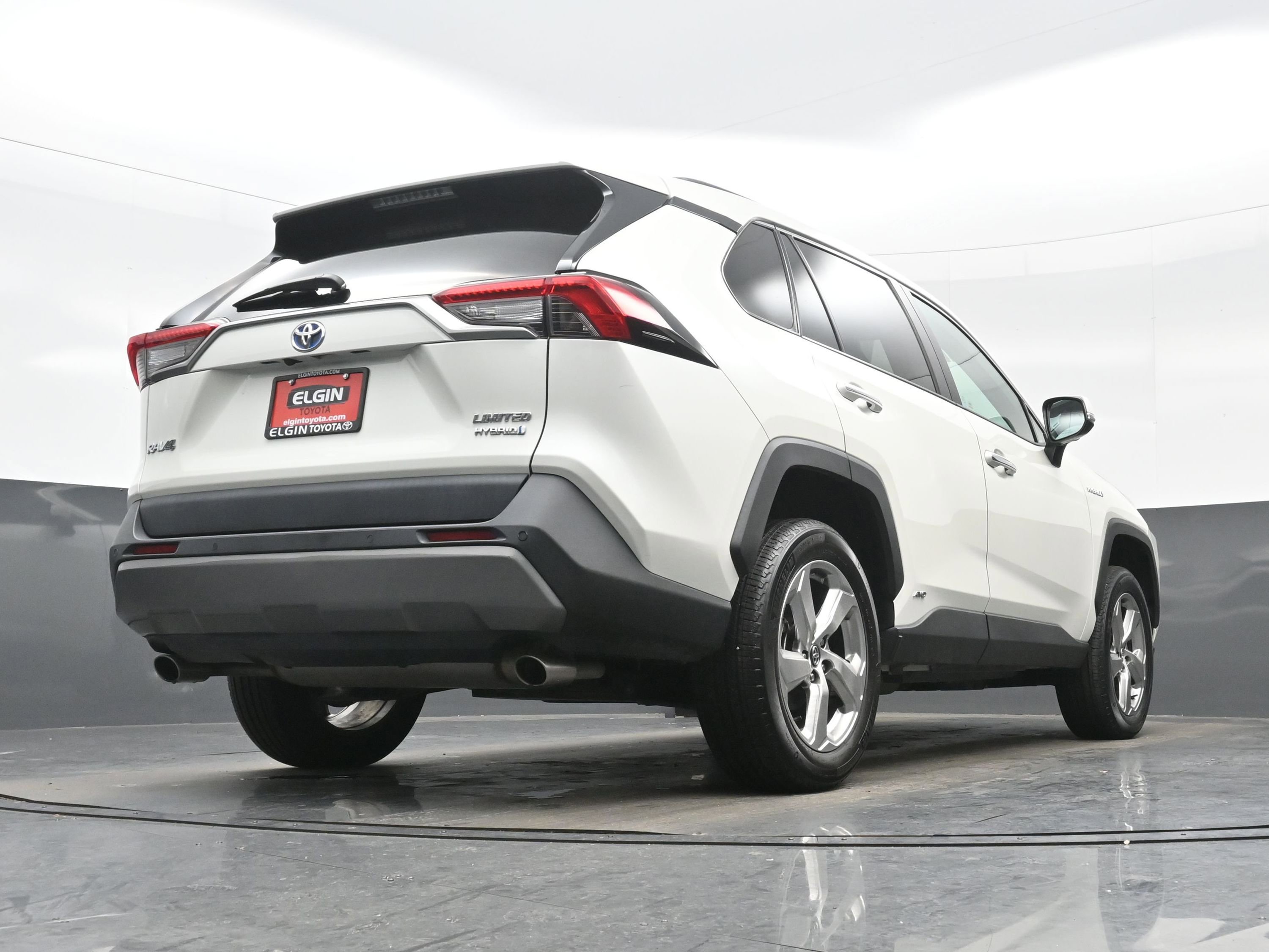 Used 2021 Toyota RAV4 Limited image 32