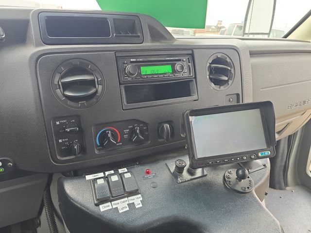 Used 2013 Ford E-450 and Econoline 450 Super Duty w/ Shuttle Bus Prep Pkg RWD image 30