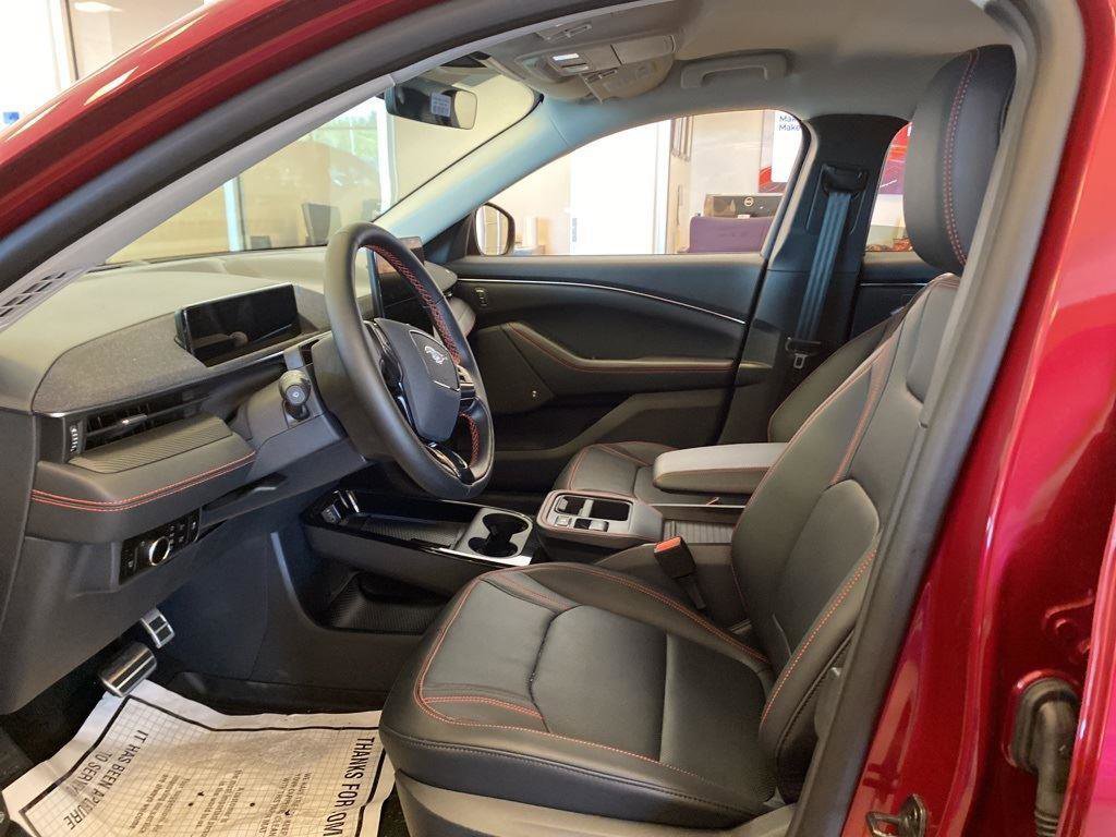 New 2025 Ford Mustang Mach-E Premium w/ Sport Appearance Package AWD/4WD image 28