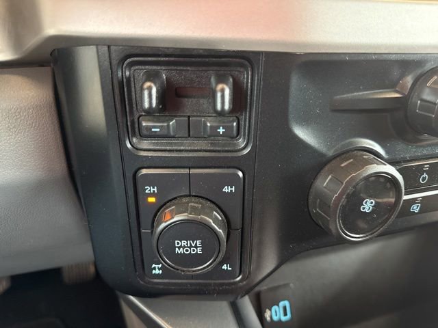 Used 2024 Ford F350 XLT w/ FX4 Off-Road Package AWD/4WD image 20