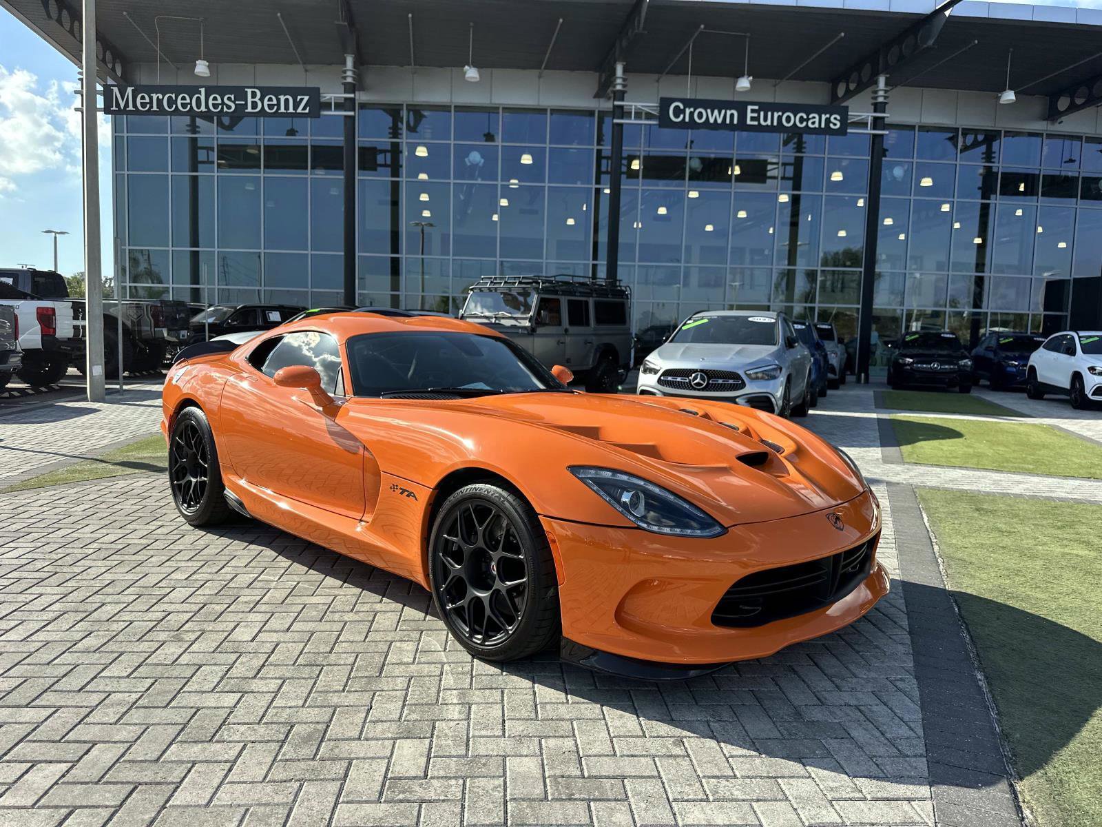 Used 2014 SRT Viper SRT-10 image 2