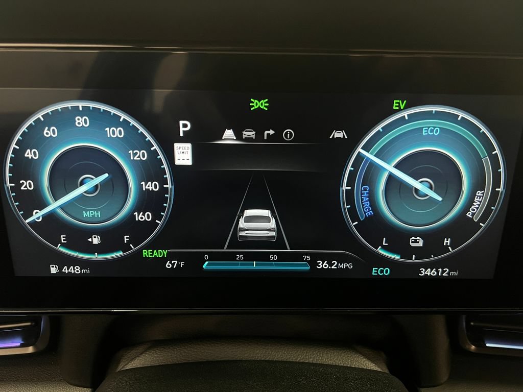 Used 2025 Hyundai Elantra SEL FWD image 17