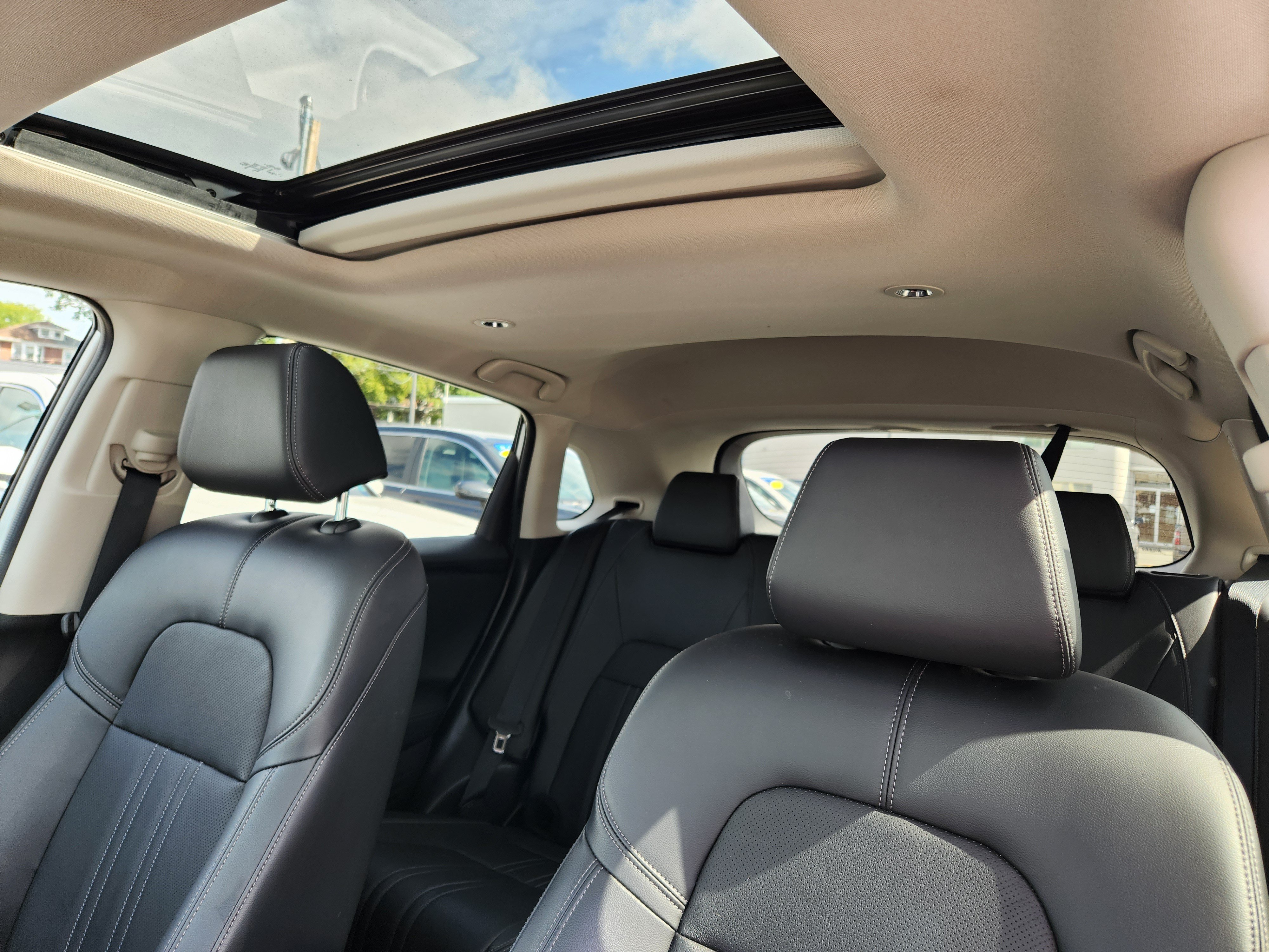 Certified 2024 Honda HR-V EX-L image 12