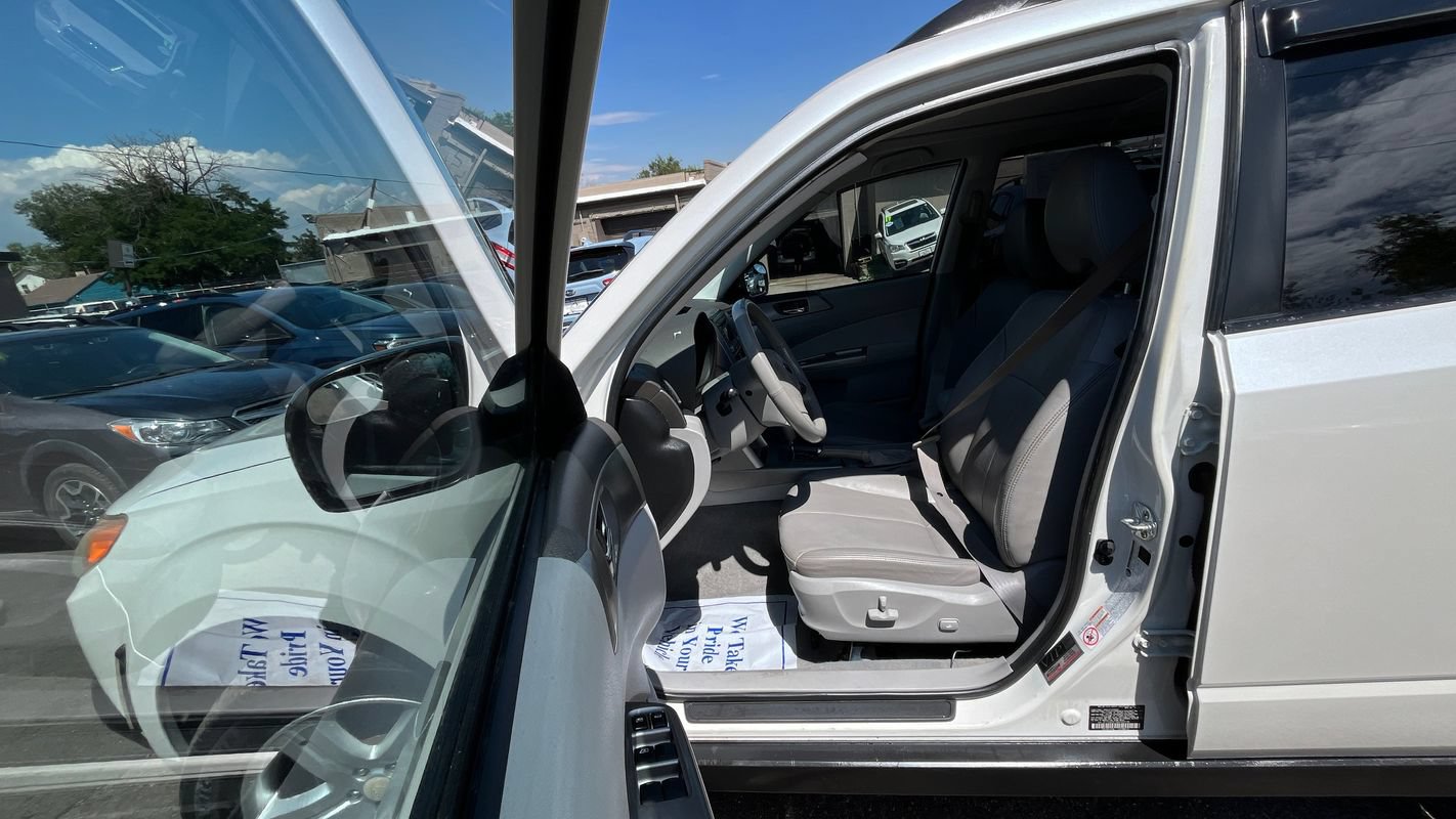 Used 2010 Subaru Forester 2.5X Limited AWD/4WD image 19