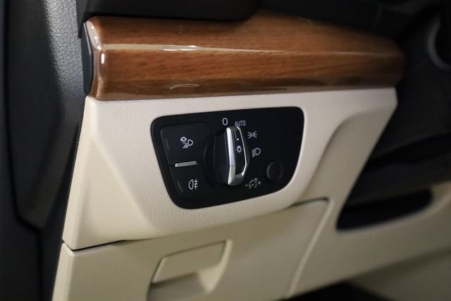 Used 2022 Audi Q5 2.0T Premium image 14