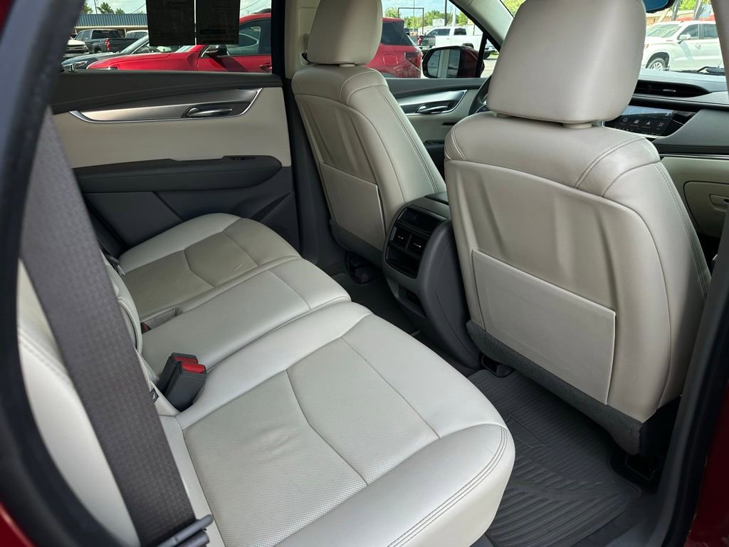 Used 2021 Cadillac XT5 Premium Luxury FWD image 19