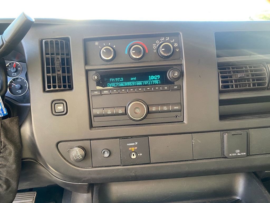 Used 2020 GMC Savana 2500 w/ Driver Convenience Package image 18