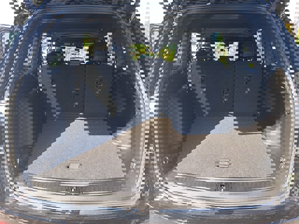 New 2025 Jeep Grand Cherokee Altitude image 12