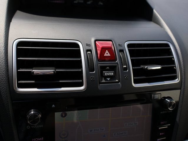 Used 2018 Subaru Forester 2.5i Touring AWD/4WD image 29