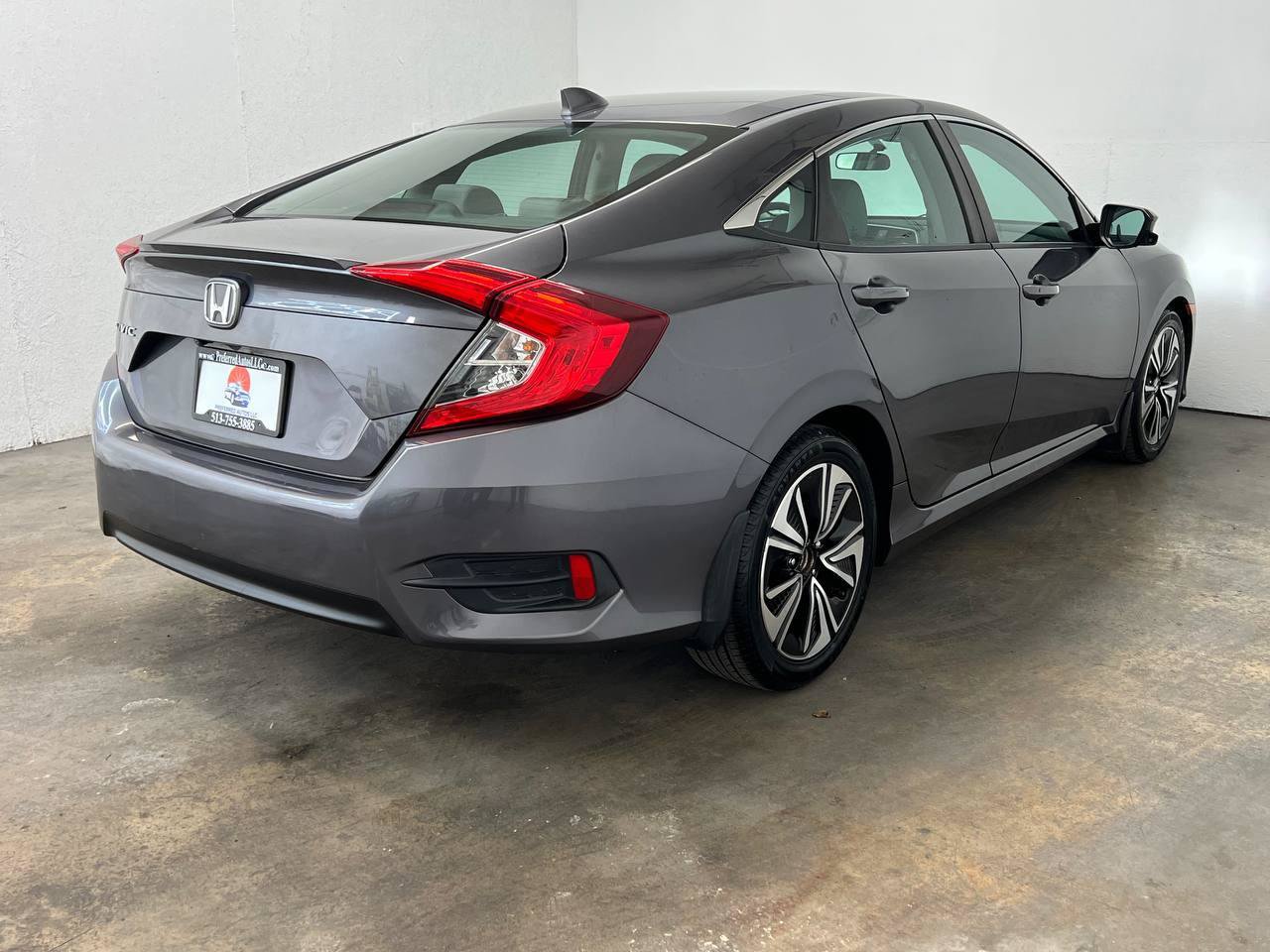 Used 2016 Honda Civic EX-T image 4