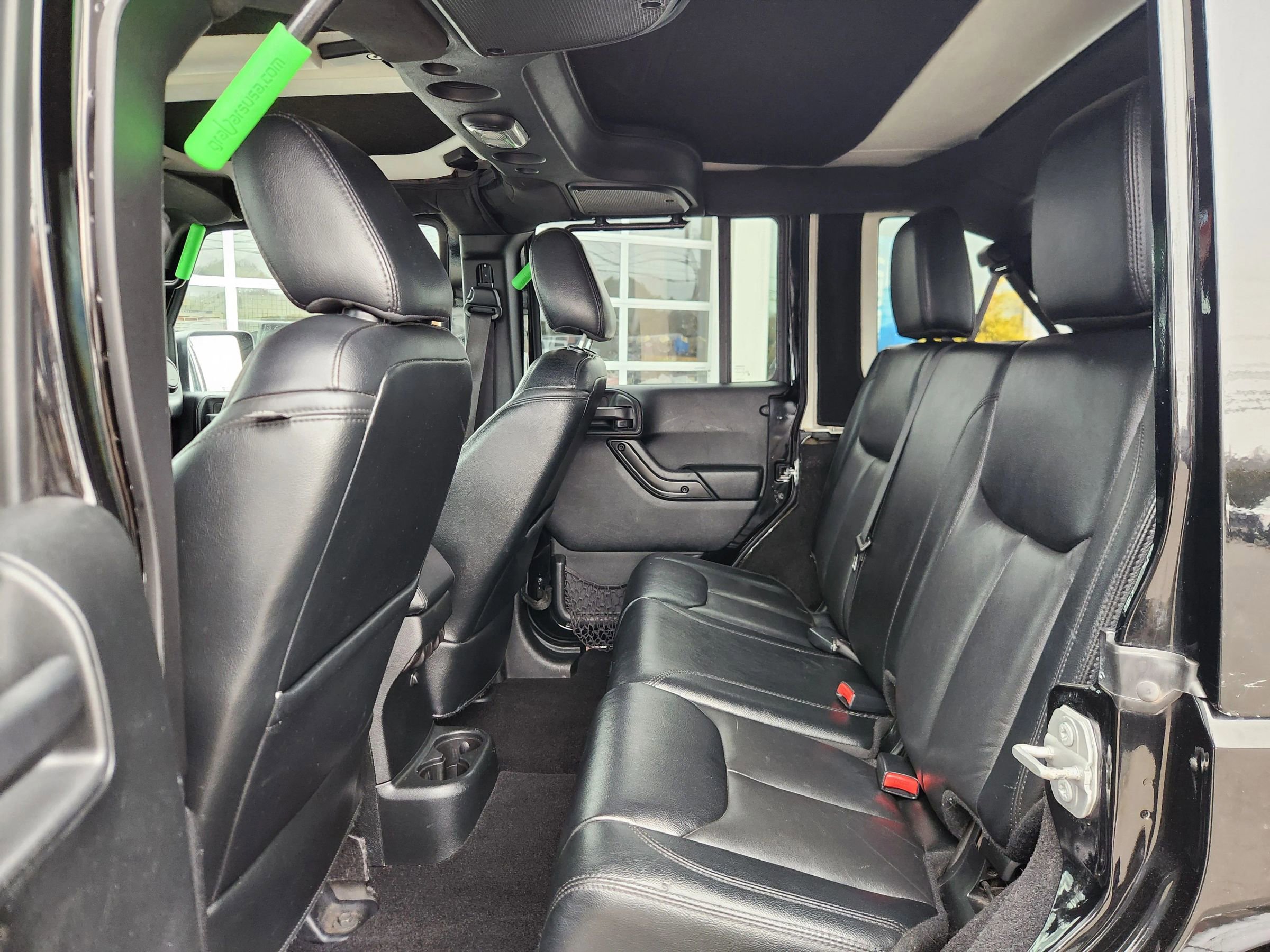 Used 2017 Jeep Wrangler Unlimited Sahara image 36