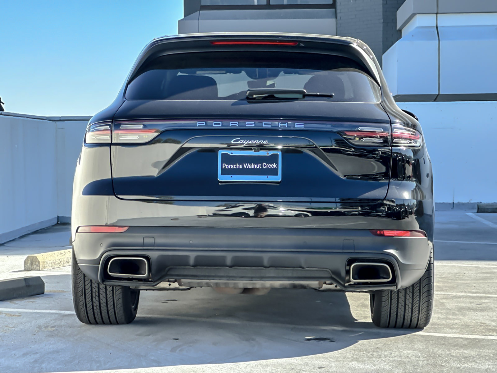 Certified 2023 Porsche Cayenne AWD/4WD image 8