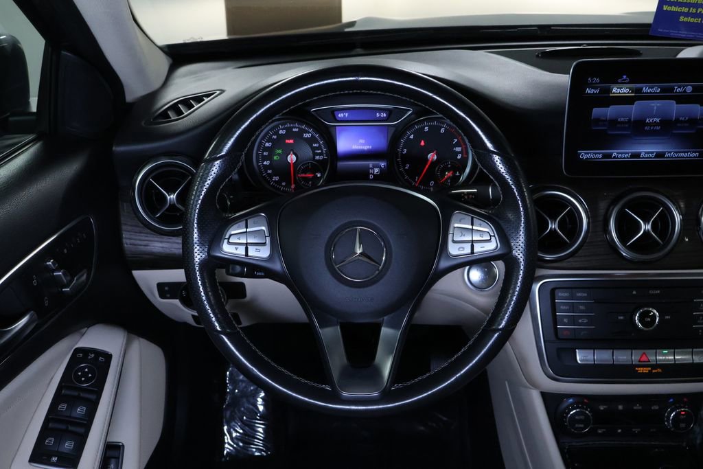 Used 2019 Mercedes-Benz GLA 250 4MATIC image 19