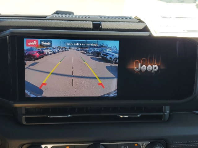 New 2026 Jeep Wrangler Unlimited Sahara AWD/4WD image 27