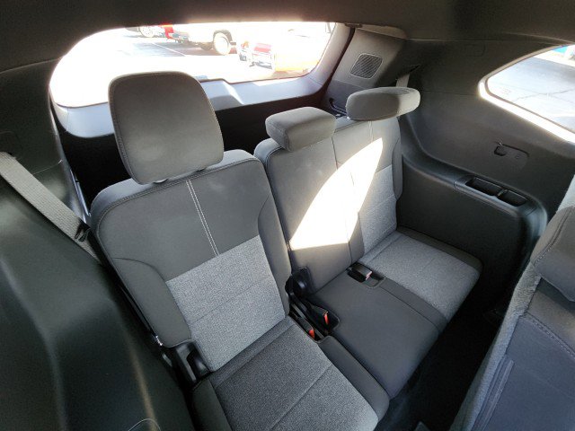 Used 2025 GMC Acadia Elevation image 19