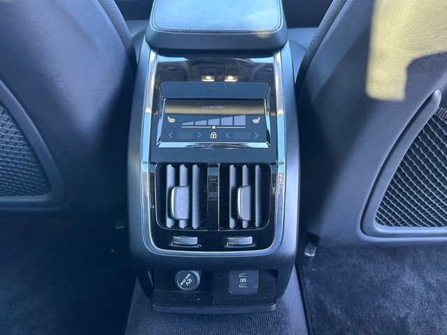 Used 2023 Volvo S90 B6 Plus image 35