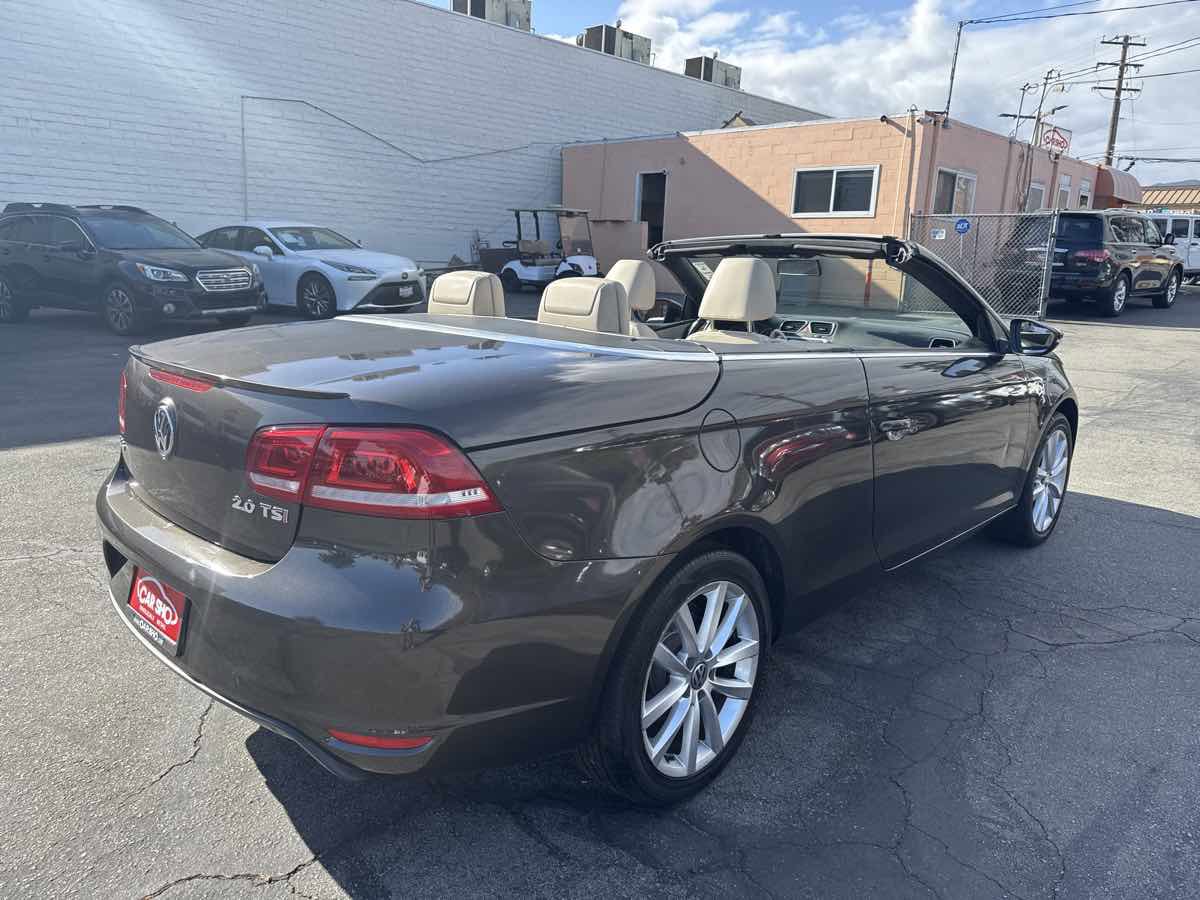 Used 2013 Volkswagen Eos Komfort FWD image 4