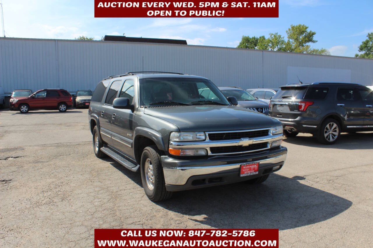 Used 2000 Chevrolet Suburban LT w/ LT Preferred Equipment Group AWD/4WD image 3